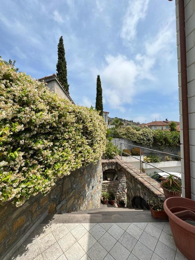 Appartement Appartato A 5 Minuti Dal Mare à Imperia Extérieur photo
